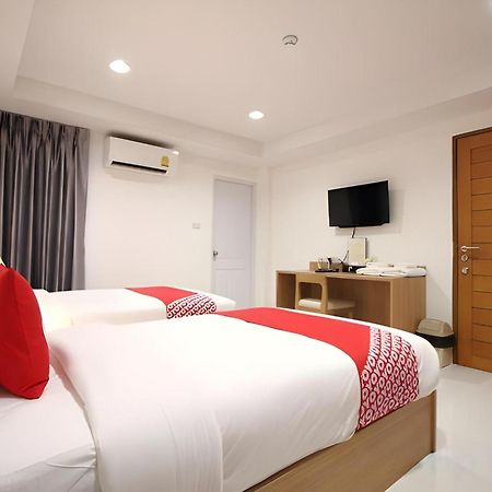 Super Oyo 484 Pannee Residence Khaosan Sha Plus Бангкок Екстер'єр фото