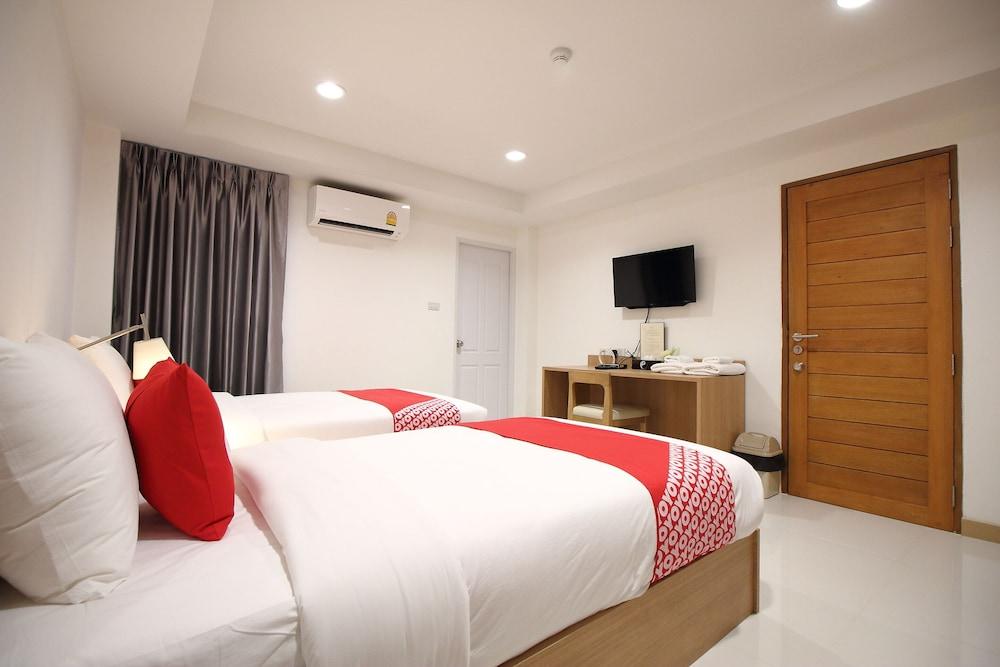 Super Oyo 484 Pannee Residence Khaosan Sha Plus Бангкок Екстер'єр фото
