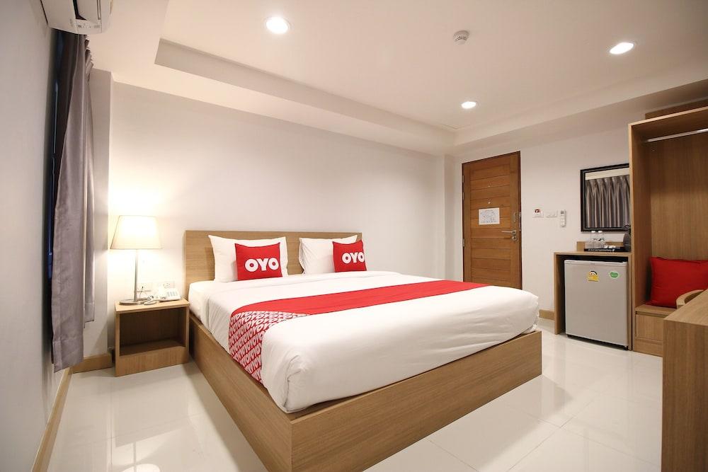 Super Oyo 484 Pannee Residence Khaosan Sha Plus Бангкок Екстер'єр фото