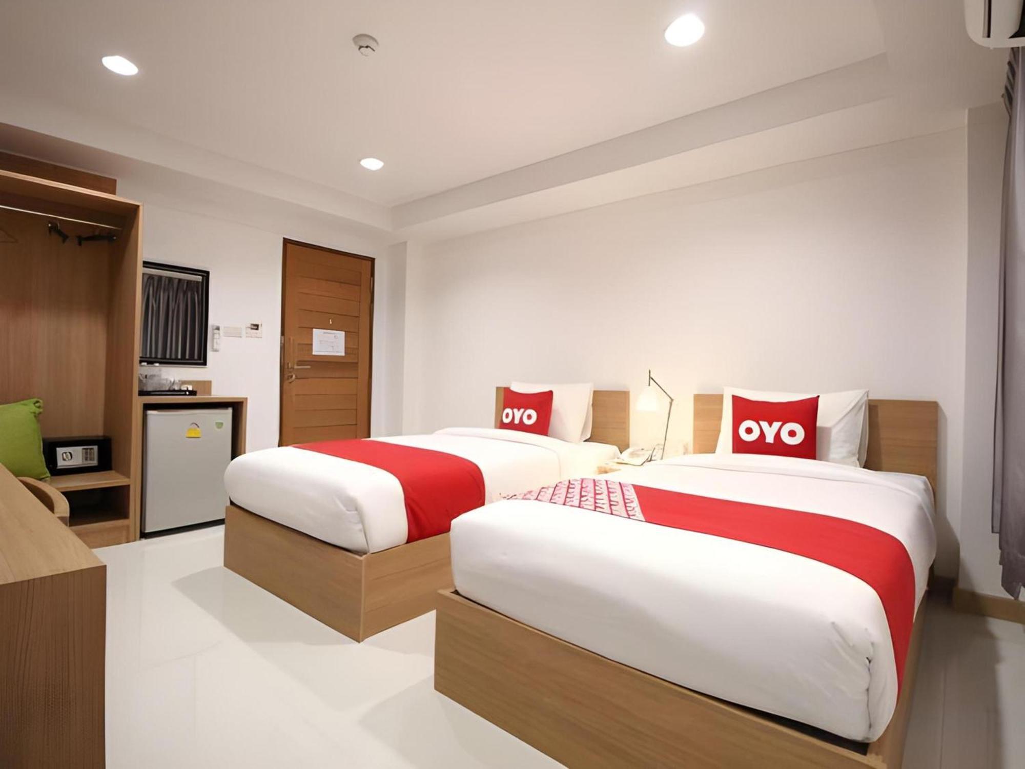 Super Oyo 484 Pannee Residence Khaosan Sha Plus Бангкок Екстер'єр фото