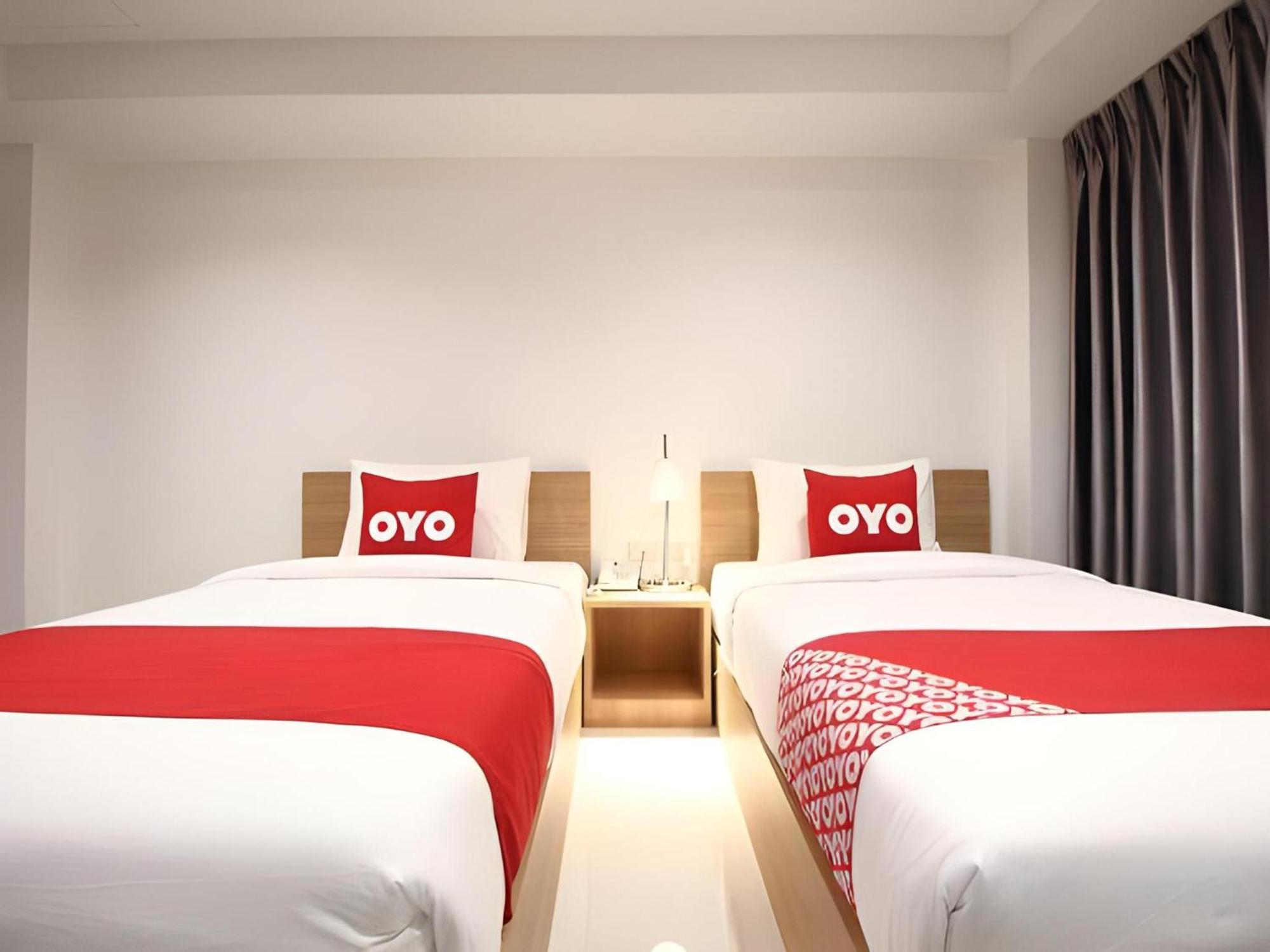 Super Oyo 484 Pannee Residence Khaosan Sha Plus Бангкок Екстер'єр фото