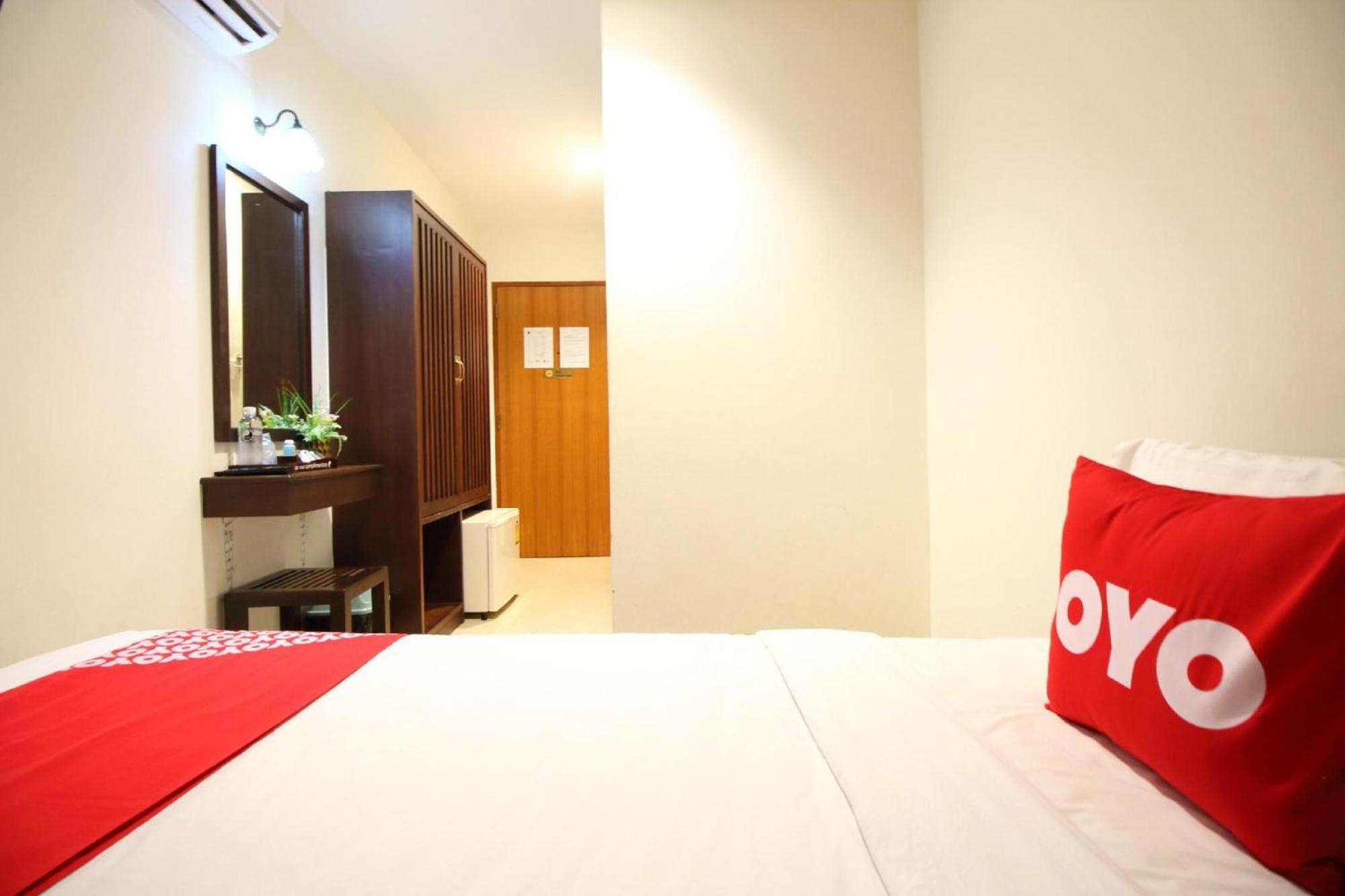 Super Oyo 484 Pannee Residence Khaosan Sha Plus Бангкок Екстер'єр фото