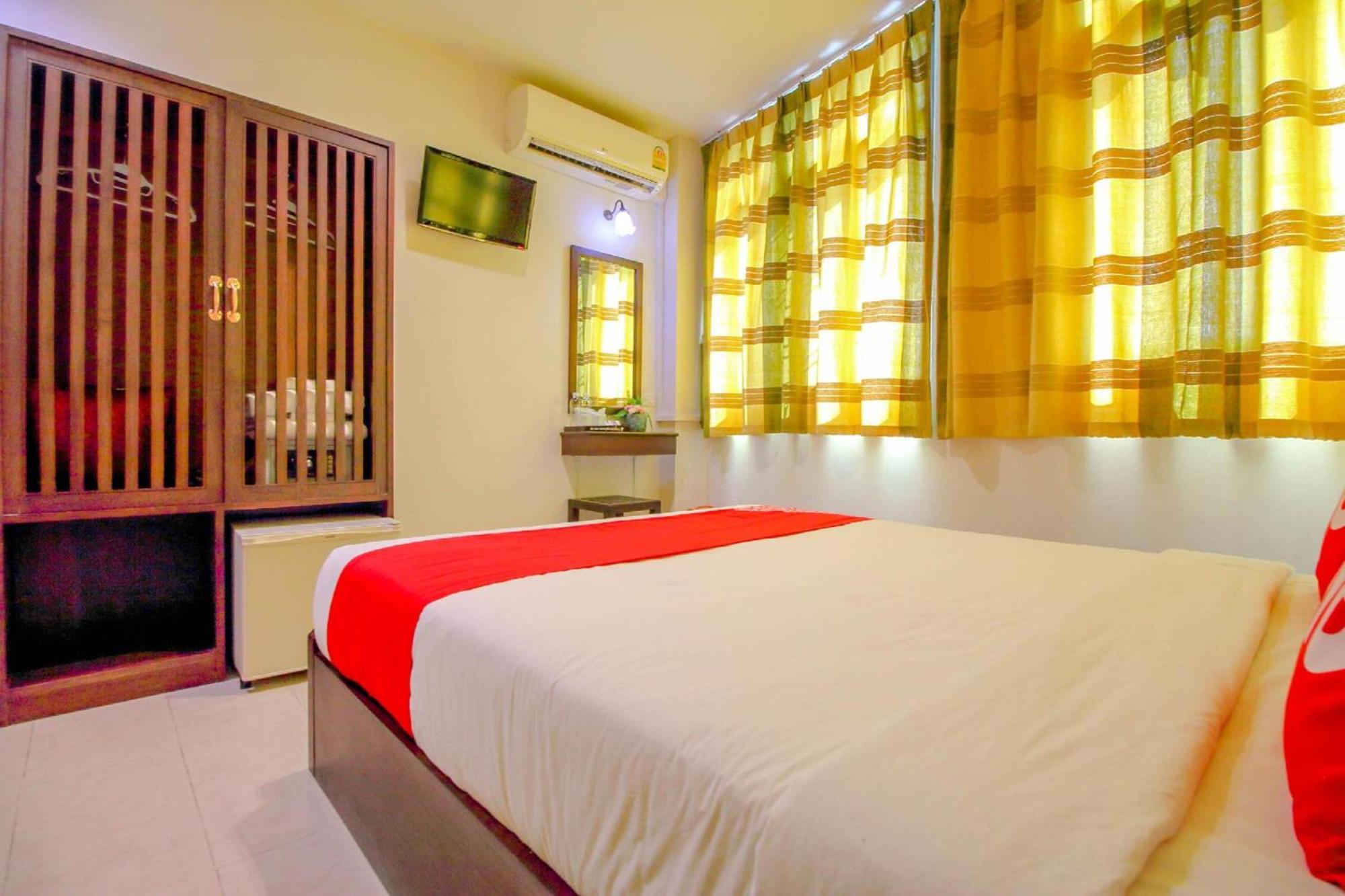 Super Oyo 484 Pannee Residence Khaosan Sha Plus Бангкок Екстер'єр фото